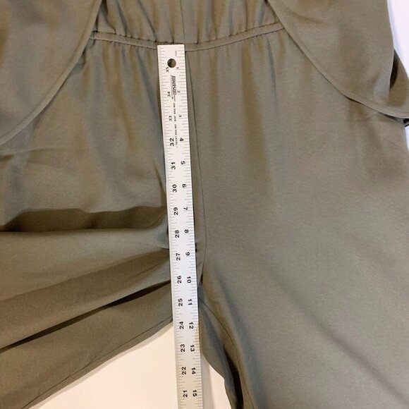 Halston Heritage Women's Stretch Twill Sage Jumpsuit Size Small NWT - Picture 14 of 15